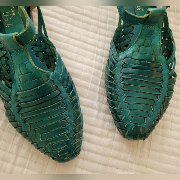 Vintage 70s Devon park mexican teal huaraches | size 9 - Picture 2 of 8